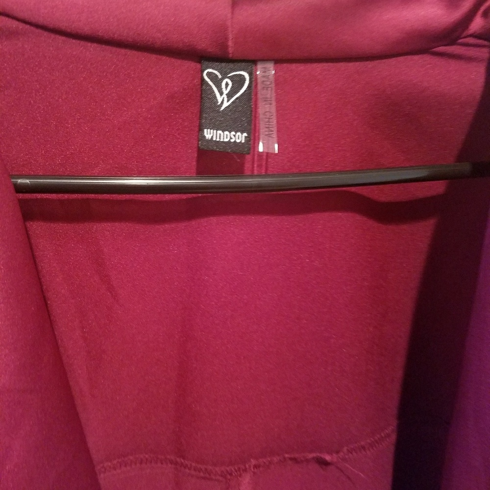 Satin Red Robe - Picture 2 of 6